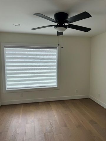 10042 Westview Drive, Houston, TX 77055