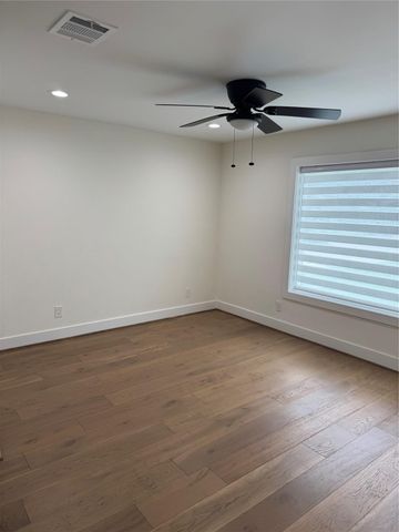 10042 Westview Drive, Houston, TX 77055