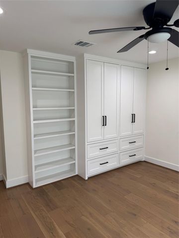 10042 Westview Drive, Houston, TX 77055