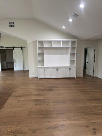 10042 Westview Drive, Houston, TX 77055