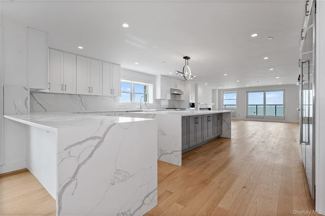 50 W Broadway 1101, Long Beach, NY 11561