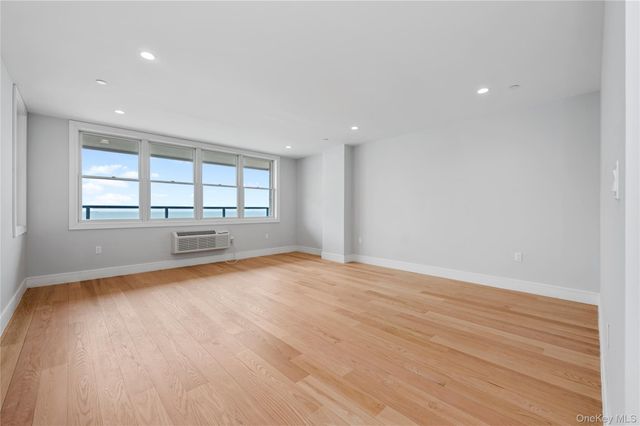 50 W Broadway 1101, Long Beach, NY 11561