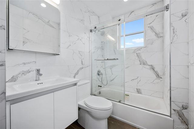 50 W Broadway 1101, Long Beach, NY 11561