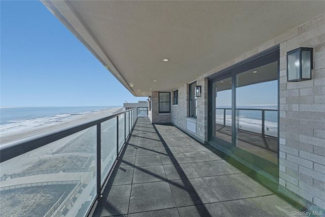 50 W Broadway 1101, Long Beach, NY 11561