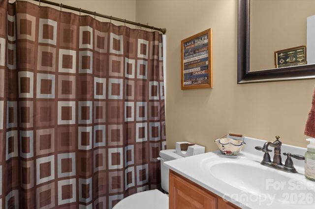 228 Forest Walk Way, Mooresville, NC 28115