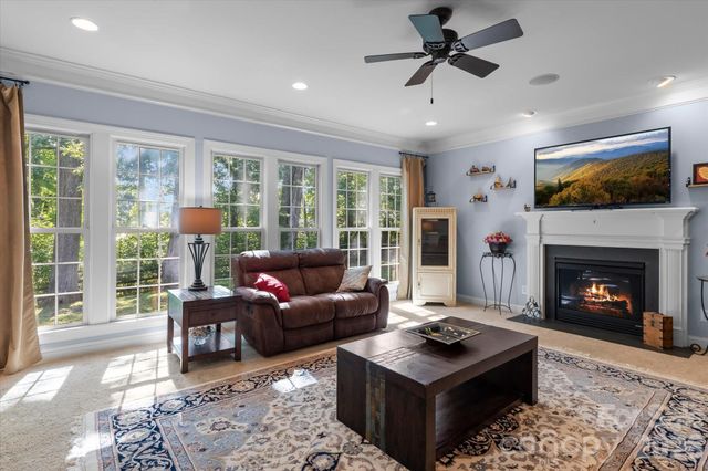 228 Forest Walk Way, Mooresville, NC 28115