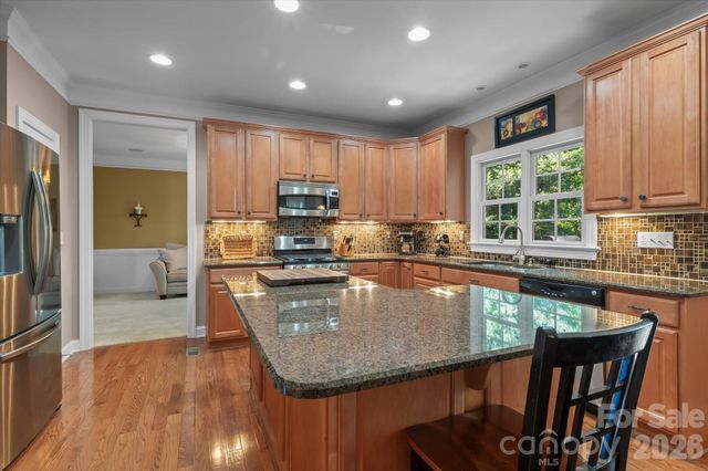 228 Forest Walk Way, Mooresville, NC 28115