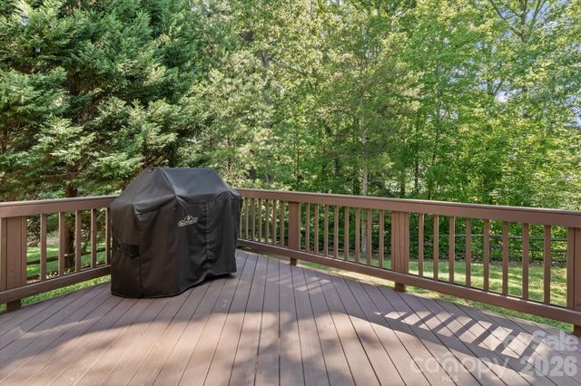 228 Forest Walk Way, Mooresville, NC 28115