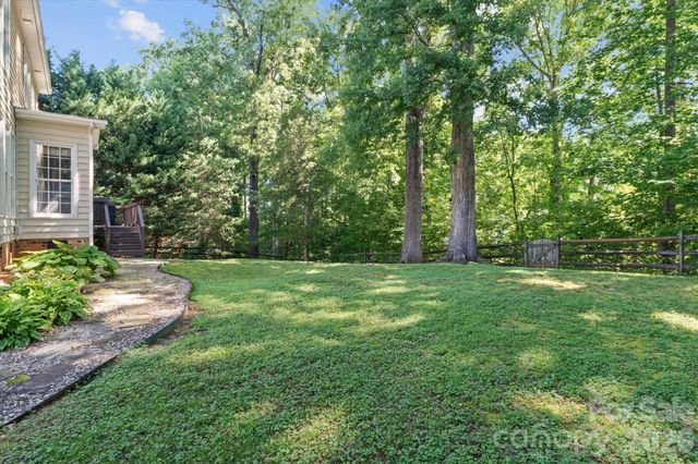 228 Forest Walk Way, Mooresville, NC 28115