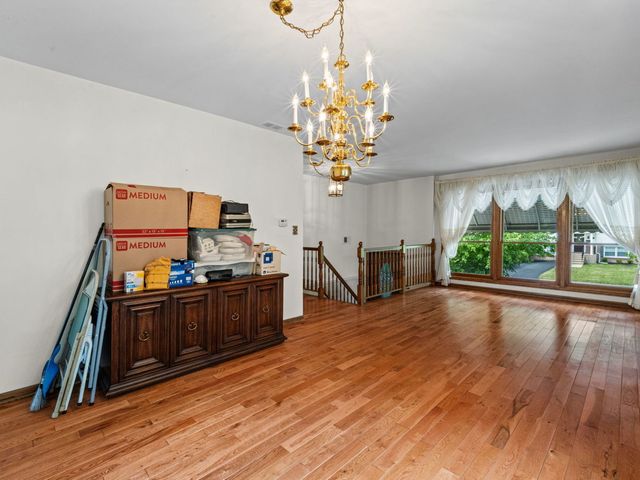 311 W Cypress Street, Arlington Heights, IL 60005