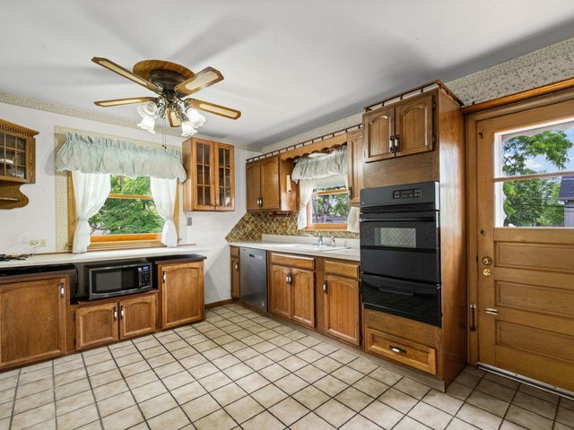 311 W Cypress Street, Arlington Heights, IL 60005