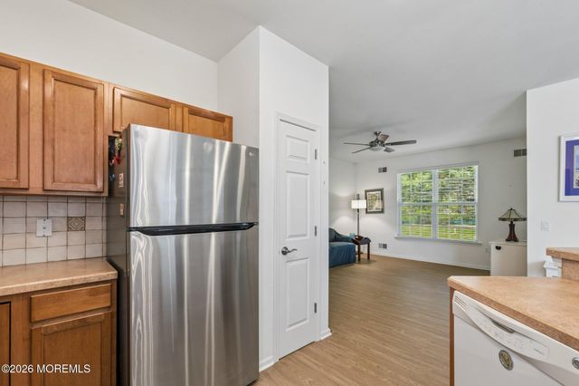28 Fennel Court, Manchester, NJ 08759