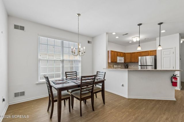 28 Fennel Court, Manchester, NJ 08759