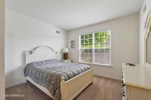 28 Fennel Court, Manchester, NJ 08759