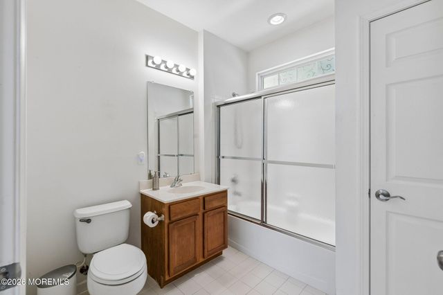 28 Fennel Court, Manchester, NJ 08759