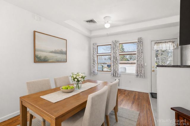 18 Wexford Street, Huntington, NY 11743