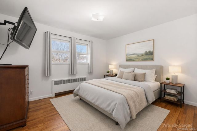 18 Wexford Street, Huntington, NY 11743