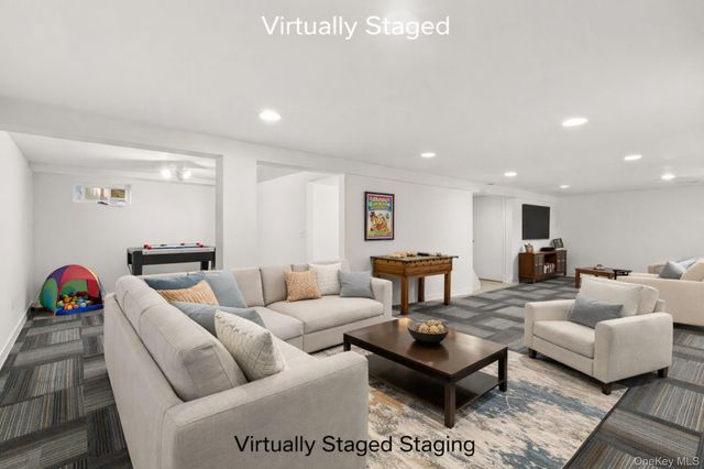 18 Wexford Street, Huntington, NY 11743