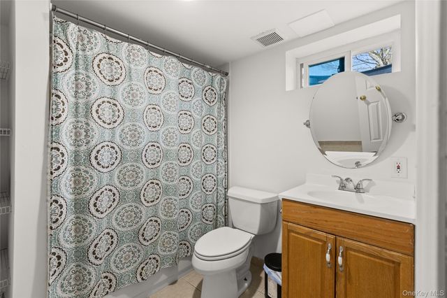 18 Wexford Street, Huntington, NY 11743