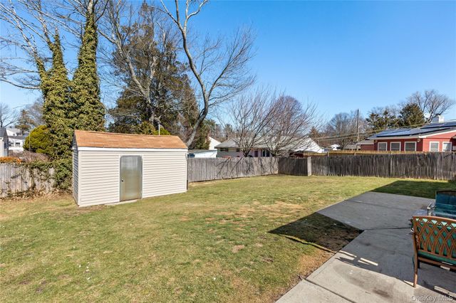 18 Wexford Street, Huntington, NY 11743