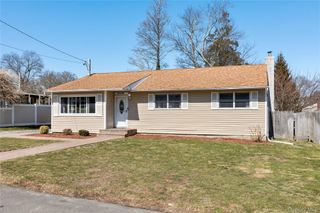 18 Wexford Street, Huntington, NY 11743