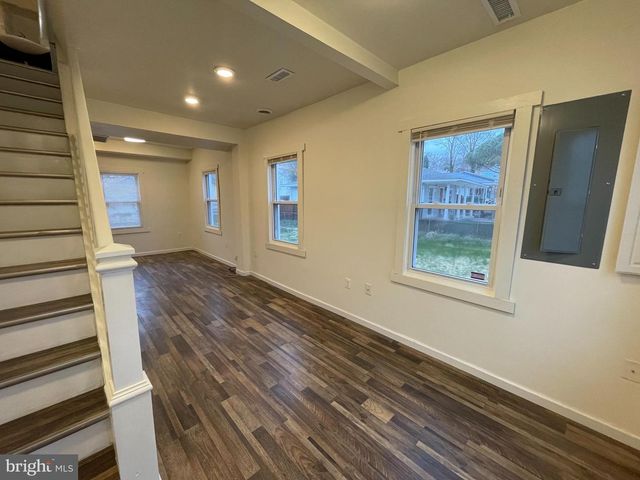 6308 61ST PL, Riverdale, MD 20737