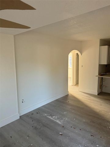 4901 E HANNA AVENUE, Tampa, FL 33610