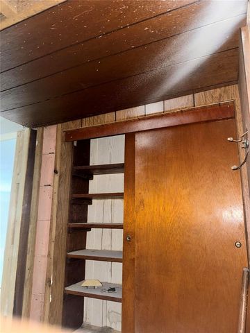 4901 E HANNA AVENUE, Tampa, FL 33610