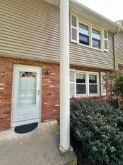78 Corey Lane 9, East Lyme, CT 06357