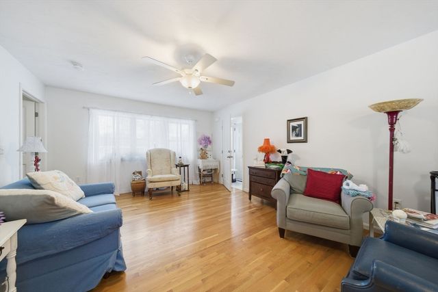104 Cape Cod Ave, Plymouth, MA 02360