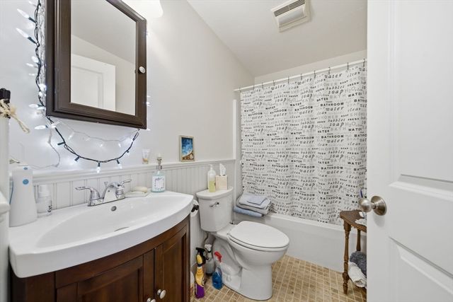 104 Cape Cod Ave, Plymouth, MA 02360