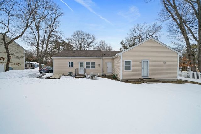 104 Cape Cod Ave, Plymouth, MA 02360