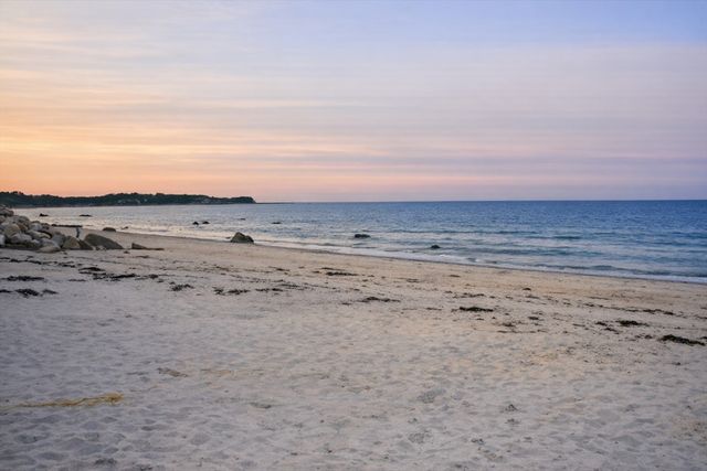 104 Cape Cod Ave, Plymouth, MA 02360