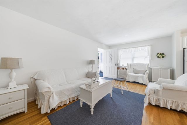 104 Cape Cod Ave, Plymouth, MA 02360