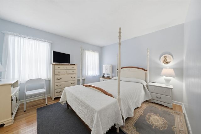 104 Cape Cod Ave, Plymouth, MA 02360