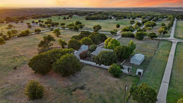 9861 Jim Christal Road, Denton, TX 76249