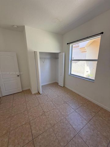 2221 NE 37th Ter 0, Homestead, FL 33033