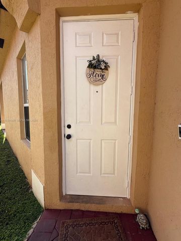 2221 NE 37th Ter 0, Homestead, FL 33033