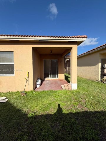 2221 NE 37th Ter 0, Homestead, FL 33033