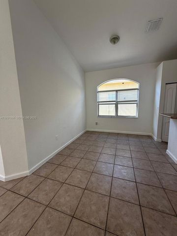 2221 NE 37th Ter 0, Homestead, FL 33033