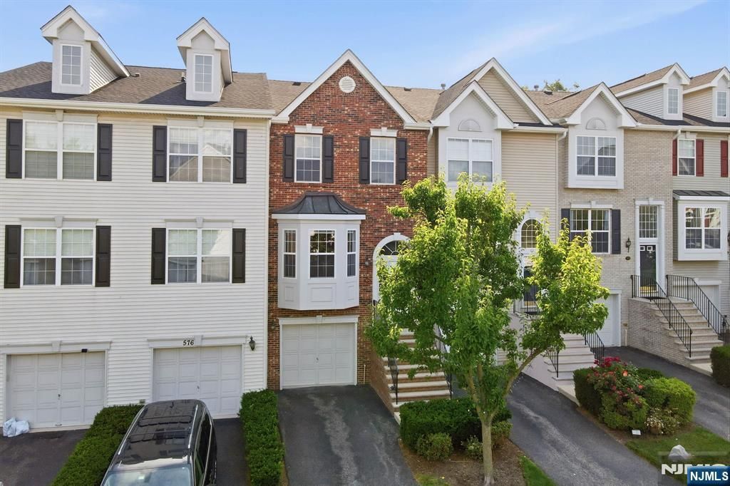 575 Coventry Drive, Nutley, NJ 07110