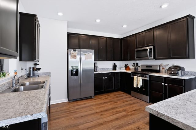 2738 Pointe Club Road, Indianapolis, IN 46229