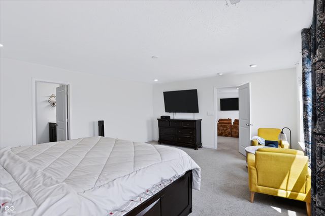 2738 Pointe Club Road, Indianapolis, IN 46229