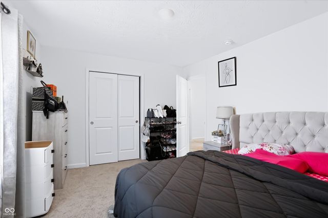 2738 Pointe Club Road, Indianapolis, IN 46229