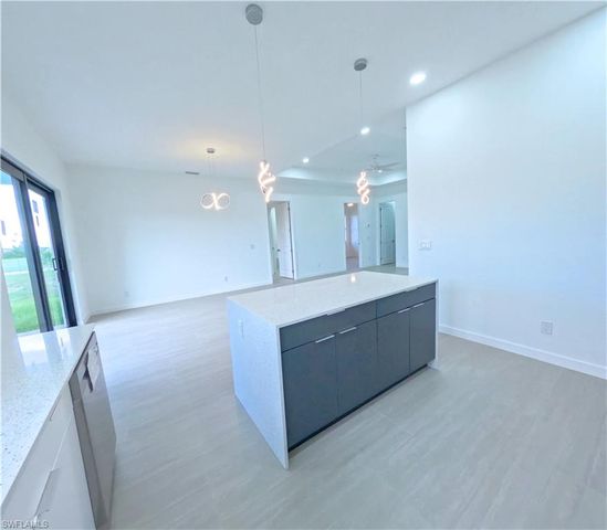 2421 NW 8th TER, Cape Coral, FL 33993