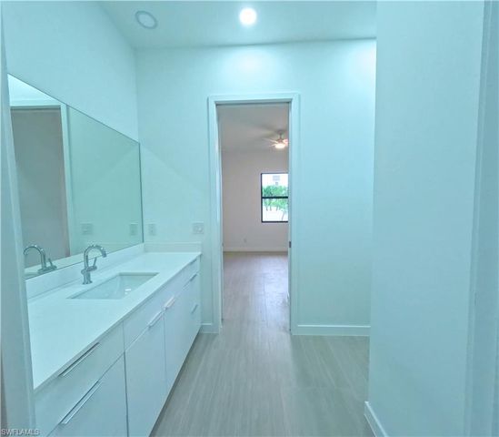 2421 NW 8th TER, Cape Coral, FL 33993
