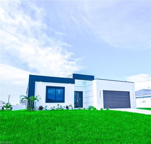 2421 NW 8th TER, Cape Coral, FL 33993