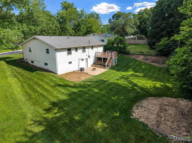 422 Sunset Lane, O'fallon, MO 63366