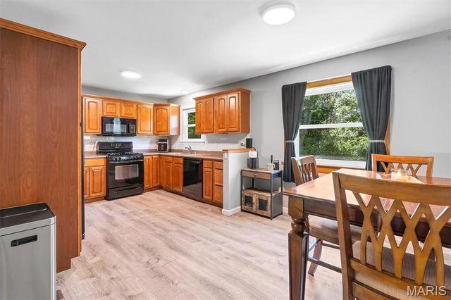 422 Sunset Lane, O'fallon, MO 63366