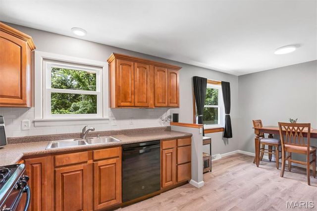 422 Sunset Lane, O'fallon, MO 63366